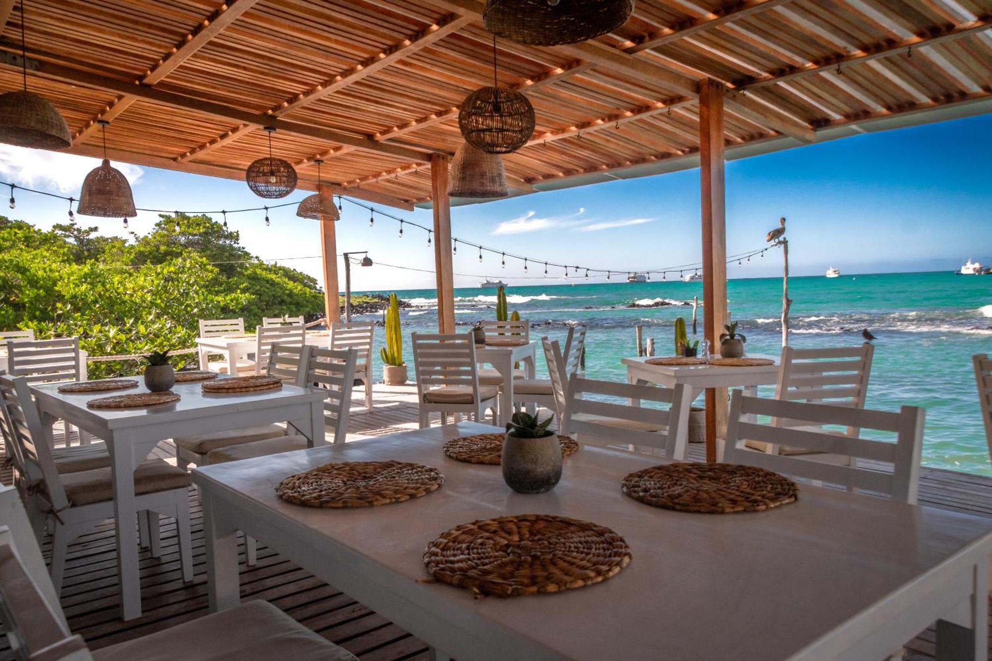 Hotel Blu Galapagos Sustainable Waterfront 5*