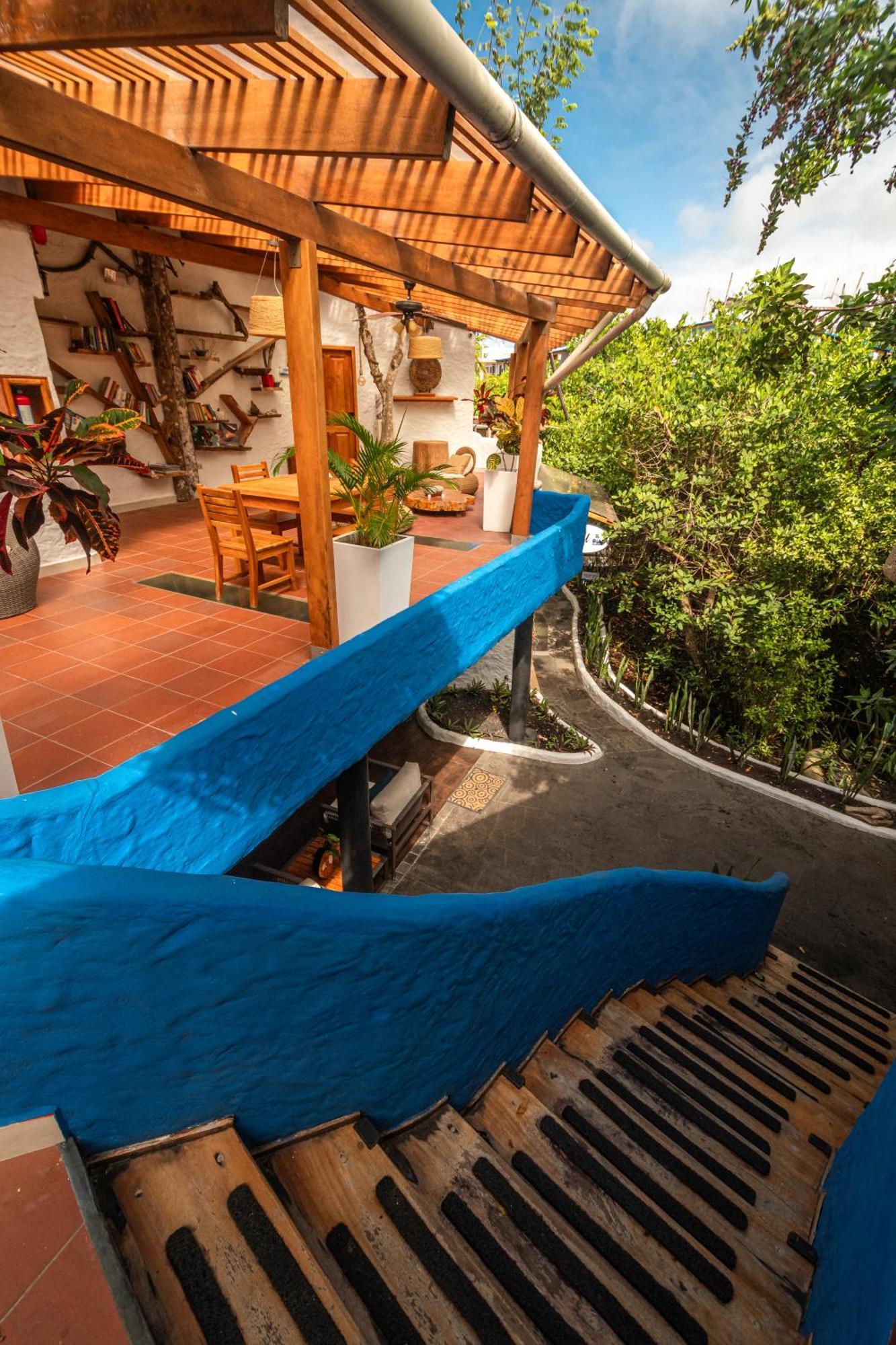Hotel Blu Galapagos Sustainable Waterfront 5*