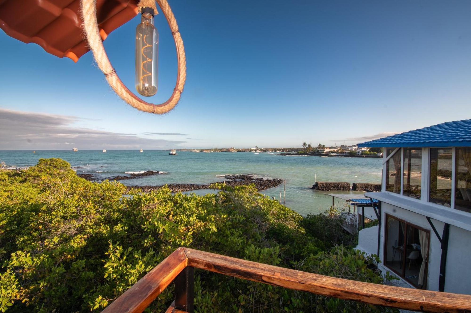 Blu Galapagos Sustainable Waterfront Hotel 5*