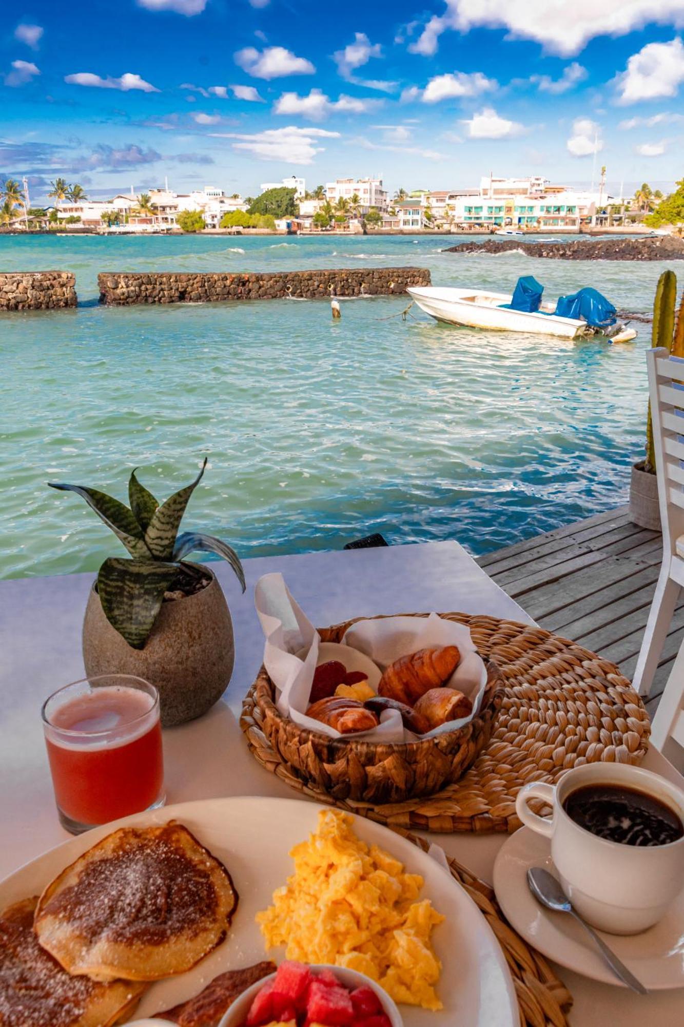 Blu Galapagos Sustainable Waterfront Hotel Puerto Ayora (Galapagos Islands)