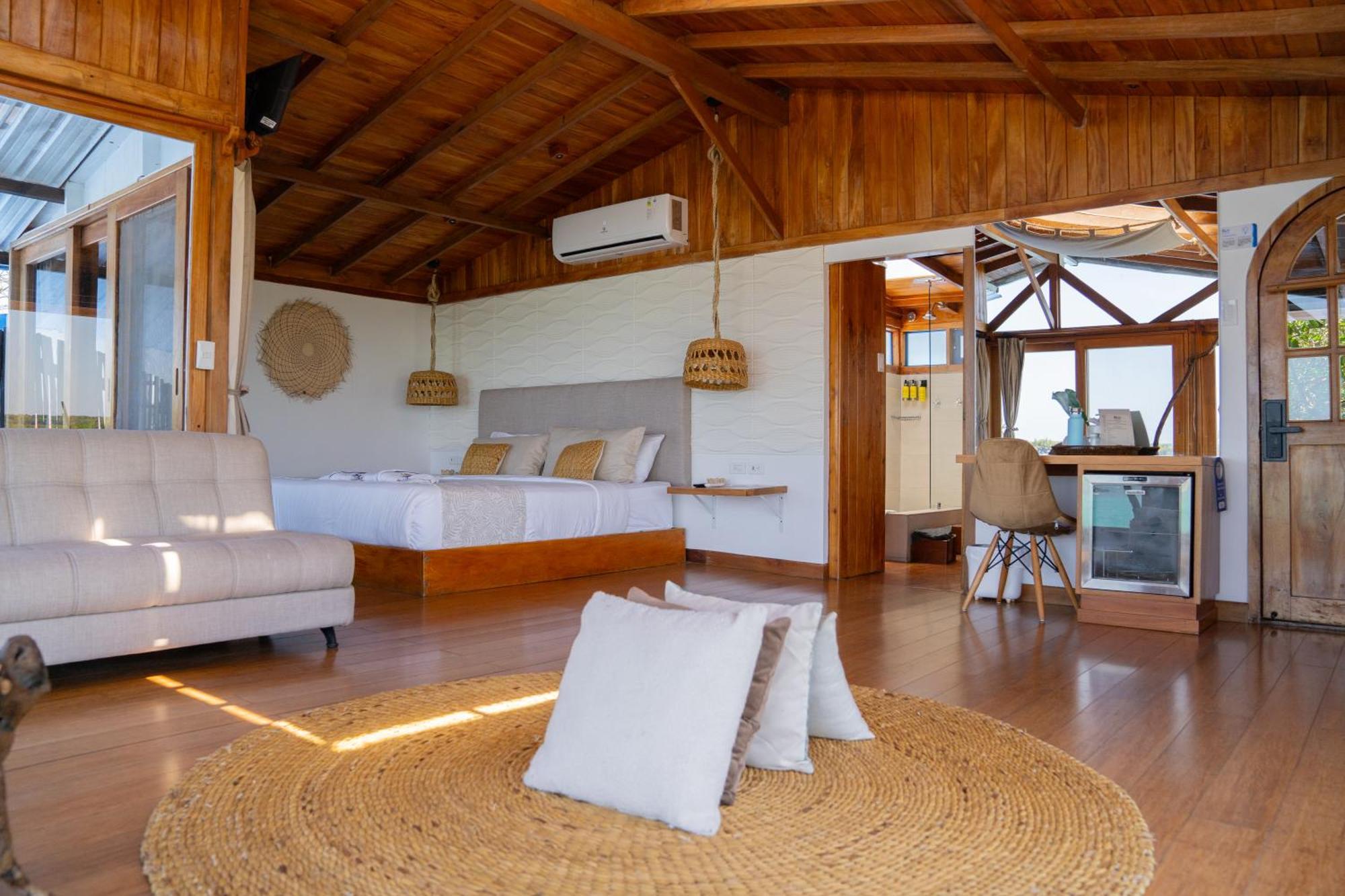 Blu Galapagos Sustainable Waterfront 5* Puerto Ayora (Galapagos Islands)