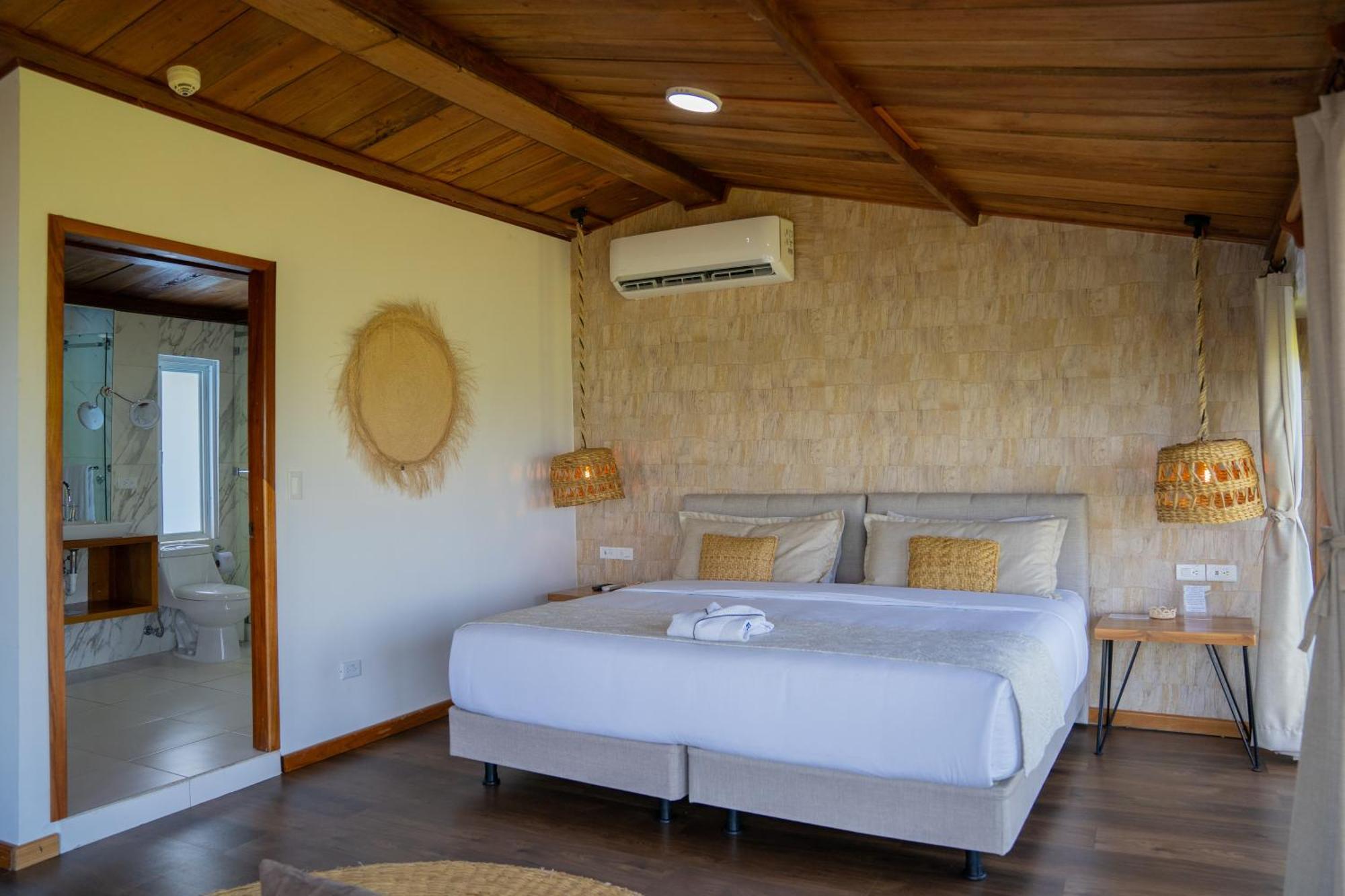 Blu Galapagos Sustainable Waterfront 5* Puerto Ayora (Galapagos Islands)