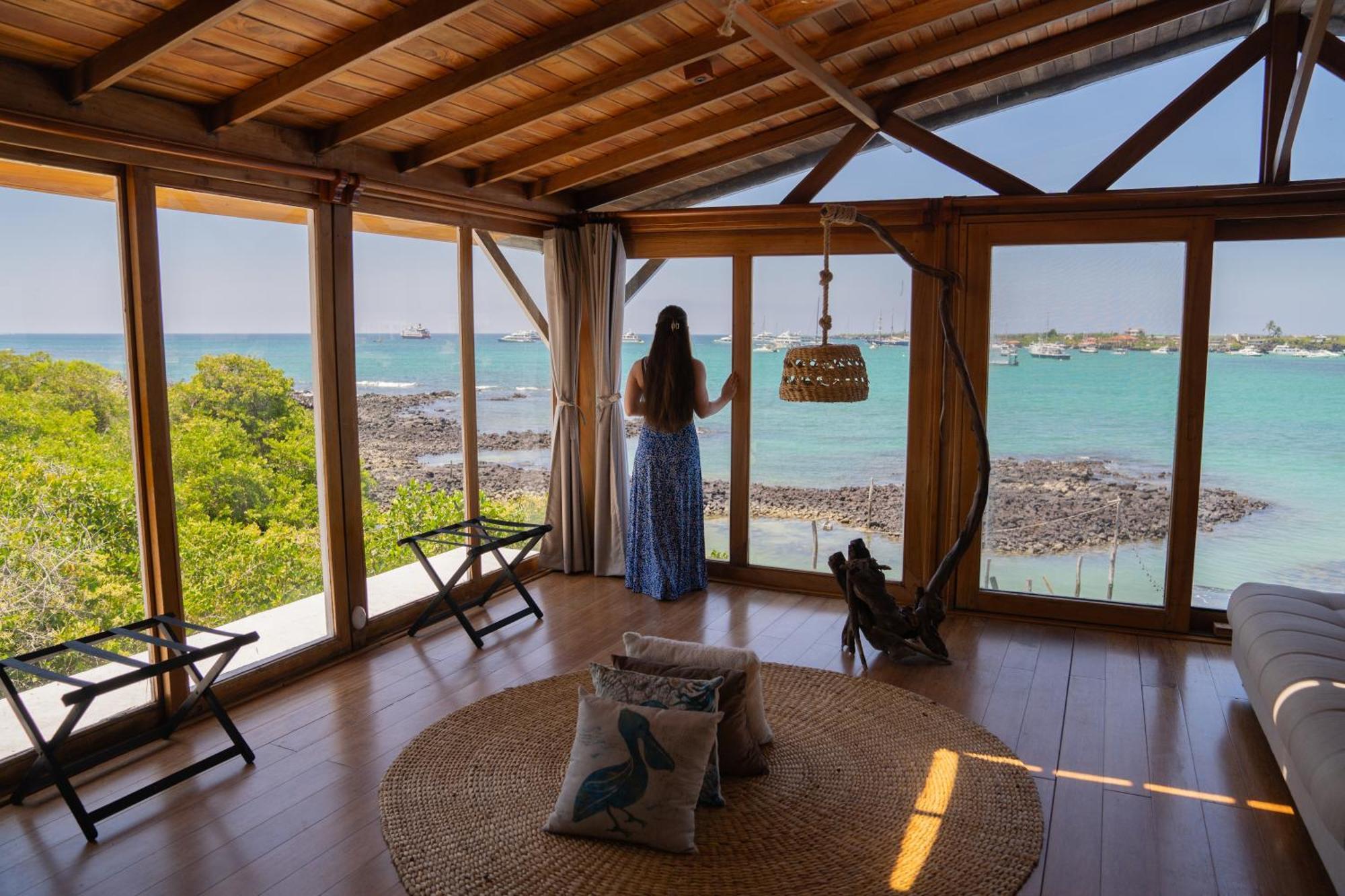 Hotel Blu Galapagos Sustainable Waterfront 5*